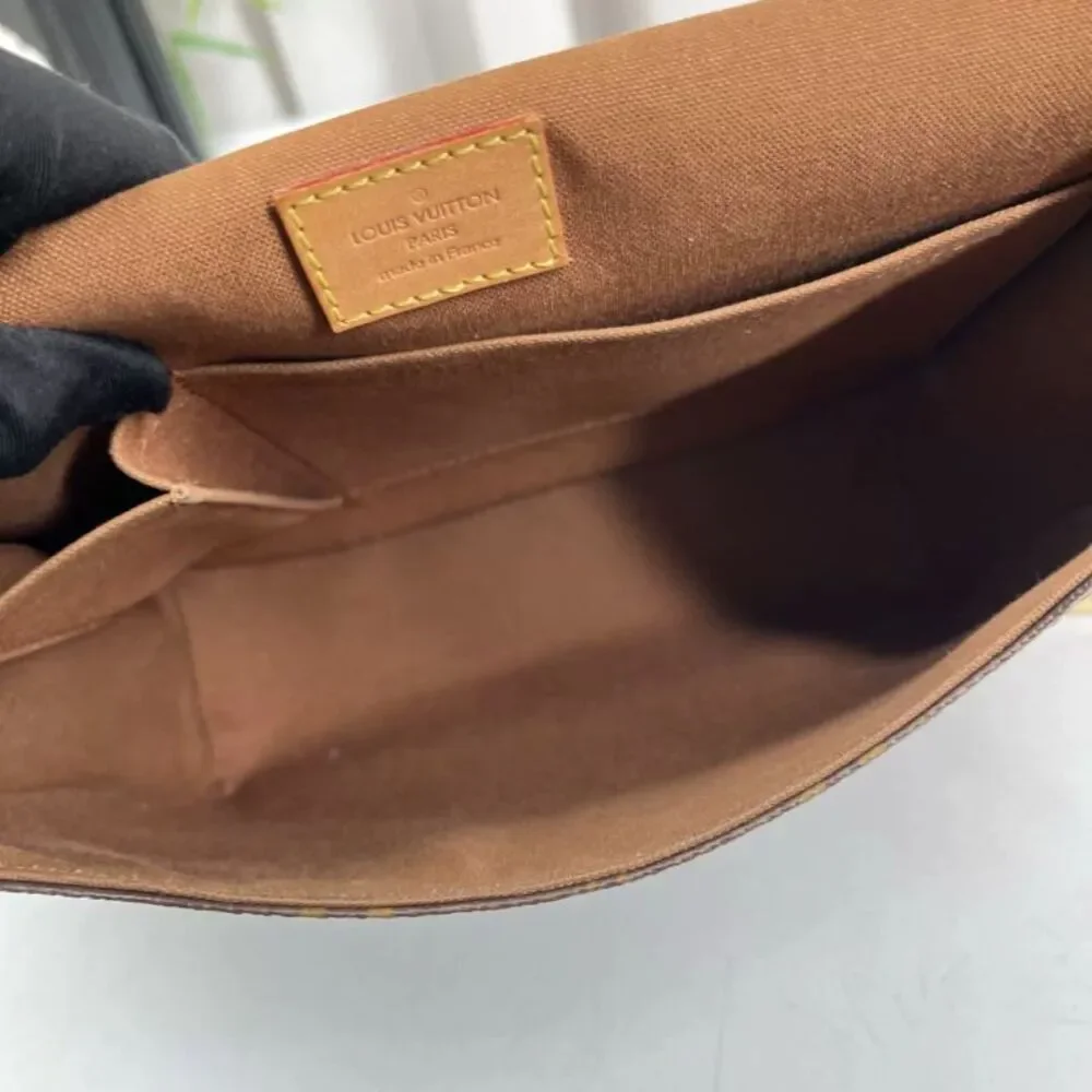 Louis Vuitton Women Pre-Loved Bag Very Good Condition